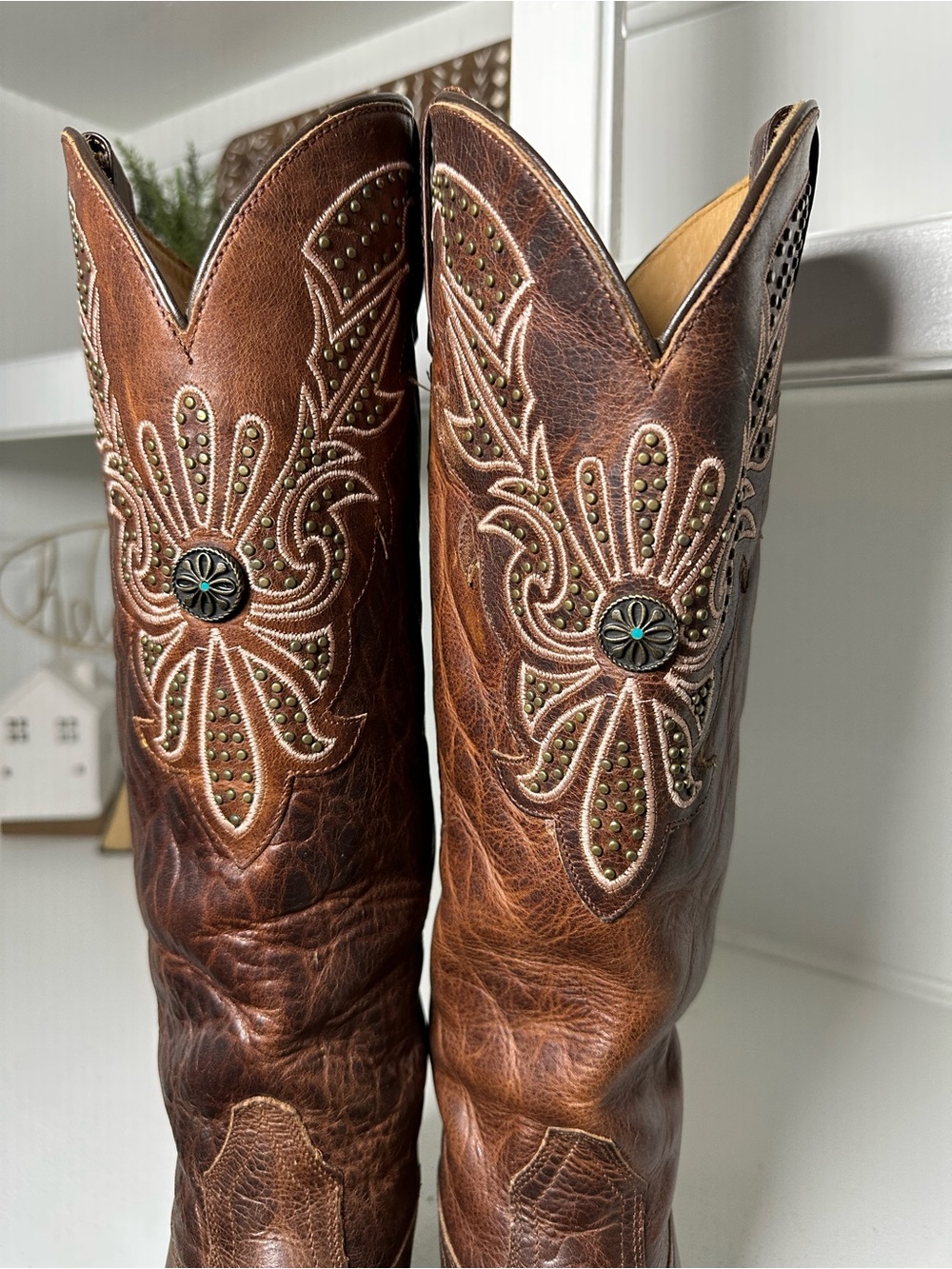 **SOLD**Shyanne Tall Cowboy Boots Womens 7 Brown Leather Western Studded Cowgirl - Picture 5 of 10